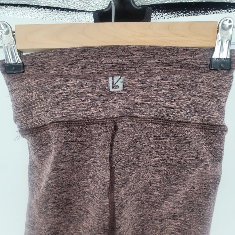 Buff bunny mauve butt shaping leggings size small - Picture 3 of 10
